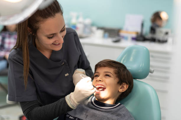 Best Orthodontic Emergency Dentist in Lake In The Hls, IL