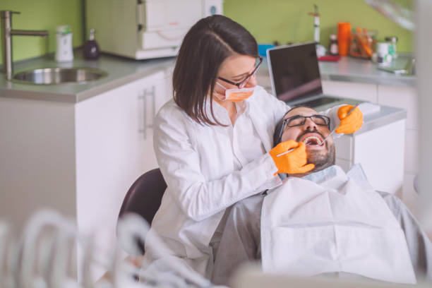 Best Mobile Emergency Dentist in Lake In The Hls, IL